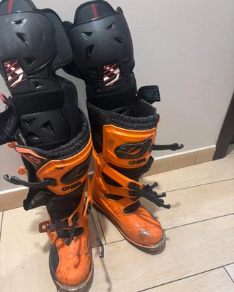 Stivali cross uomo o’neal con ginocchiere acerbis