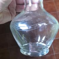 Antica bottiglia whisky e bicchierini