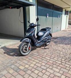 Piaggio Beverly 200