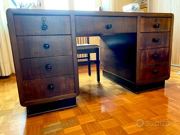 Scrivania d’epoca in noce originale