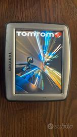 navigatore gps tomtom con altoparlante posteriore