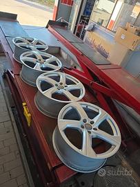 4 cerchi da 19 originali audi