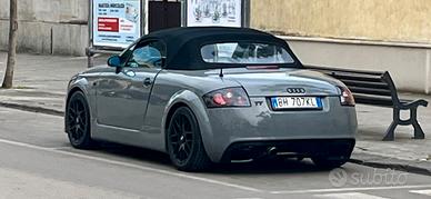 TT ROADSTER