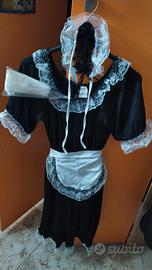 costume cameriera