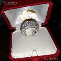 Anello oro bianco diamanti