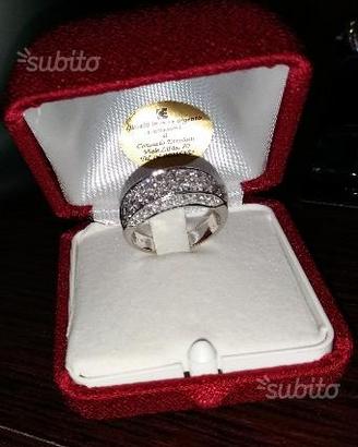 Anello oro bianco diamanti