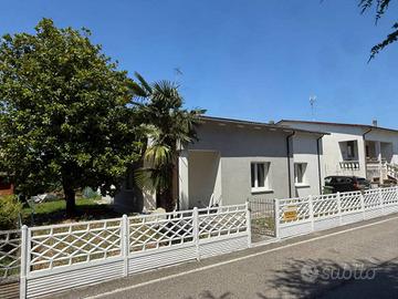 Villa di 150 m² con 4 locali e box auto a Borgo Ma