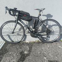 bicicletta Trek Domane AL 3 +due borse bikepacking