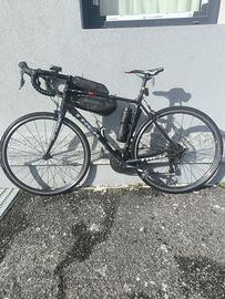 bicicletta Trek Domane AL 3 +due borse bikepacking