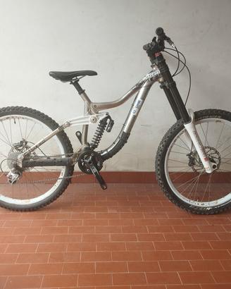 bike da DH KONA 