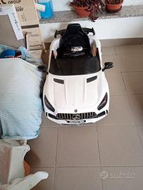 MACCHINA PER BAMBINI AMG MERCEDES