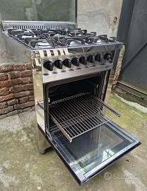 Cucina GAS LOFRA Inox 5 Fuochi Forno Professionale