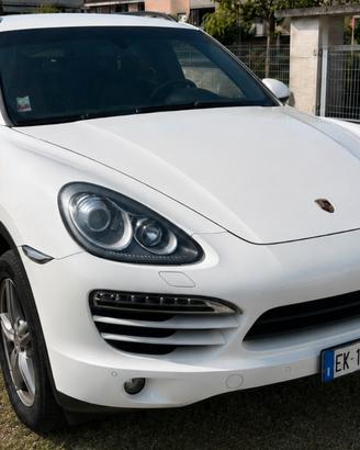 PORSCHE CAYENNE 3.0  DIESEL V6