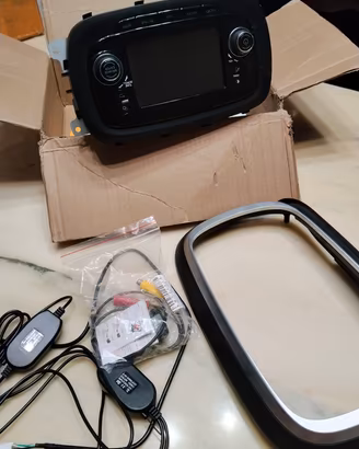 Autoradio touch screen fiat