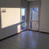 2 LOCALI A PIOLTELLO