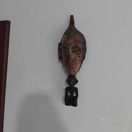 Maschera tribale africana 