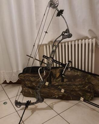 ARCO COMPOUND BOWTECH CONSTITUTION + ATTREZZATURA
