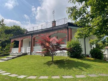 VILLA SINGOLA A BIBIANA