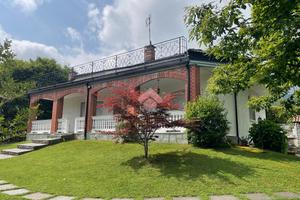 VILLA SINGOLA A BIBIANA