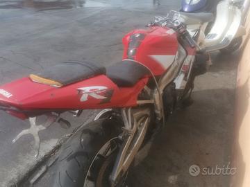 Ricambi Yamaha R1 1000 del 2000