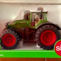 SIKU 1:32 FENDT 1050 vARIO