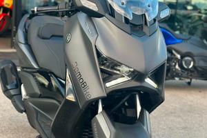 Yamaha X-Max 300 DEMO