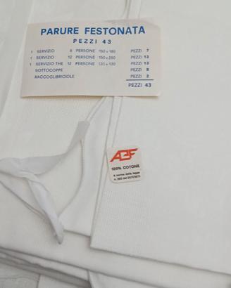 Set di Tovaglie e Tovaglioli Festonati