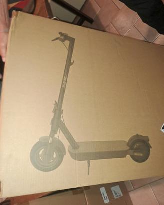 XIAOMI - Monopattino elettrico BHR9608EU-Nero