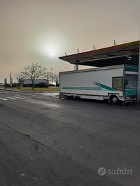 Posizione strategica lungomare piazza Nettuno