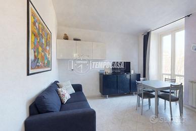 BILOCALE LUMINOSO A DUE PASSI DA PORTA SUSA!