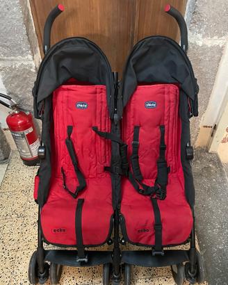 Passeggino gemellare leggero