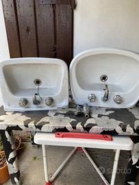 Lavabi termosifone e box doccia