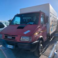 IVECO DAILY 59.12 CON CASSA CONGELATORE