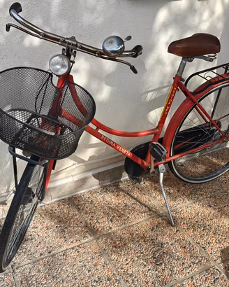 Bici vintage Regina Veneta con freni a tamburo. 