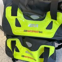 Valigie laterali Givi  25 lt per TMAX
