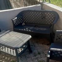 Tavolino Poltrone Divanetto da giardino 