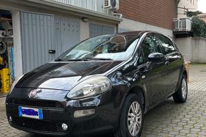 Fiat Grande Punto nera 2013