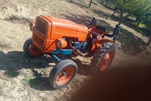 trattore Fiat 215 