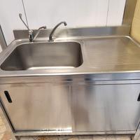 Lavello inox armadiato (L120xP70xH85)