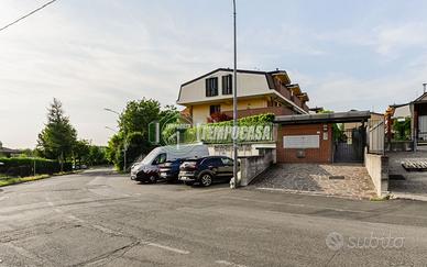 3 LOCALI DOPPI SERVIZI CON TERRAZZO ULTIMO PIANO