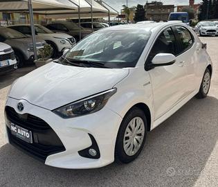 TOYOTA Yaris 1.5 Hybrid 5 porte Business