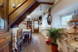 CASA INDIPENDENTE COMPOSTA DA DUE APPARTAMENTI GIA