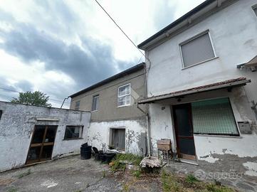 COMPLESSO A SANTARCANGELO DI ROMAGNA