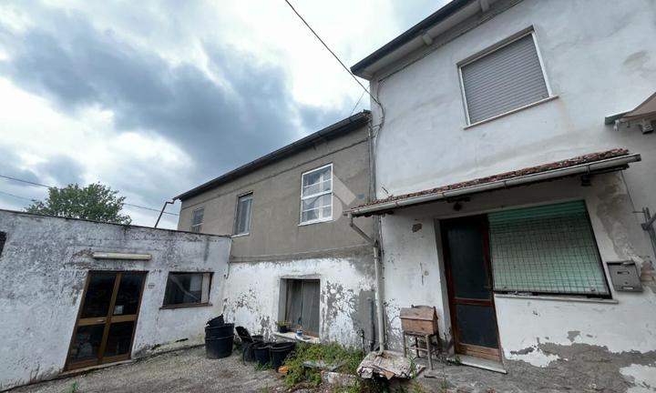 COMPLESSO A SANTARCANGELO DI ROMAGNA