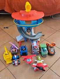 Torre paw patrol e action figures con veicoli