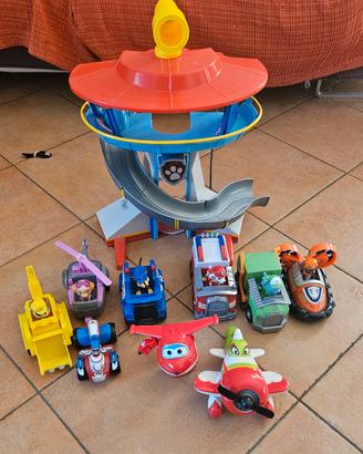Torre paw patrol e action figures con veicoli