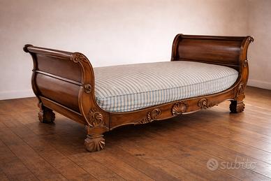 Letto antico francese in noce massello