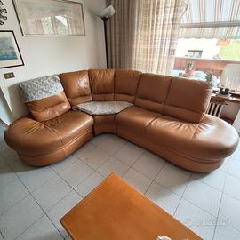 Divano angolare in pelle