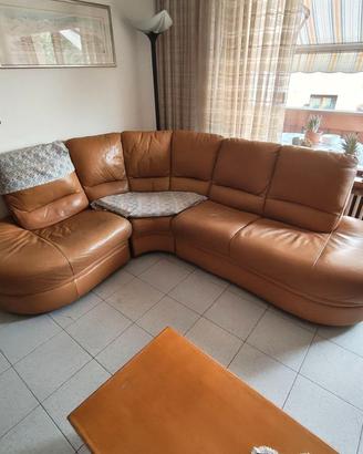 Divano angolare in pelle