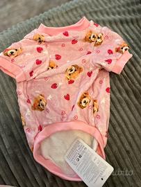 Vestiti nuovi per cane